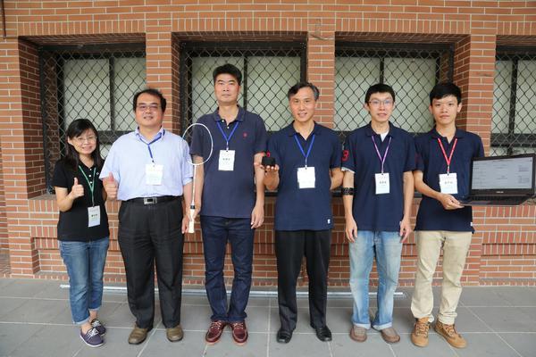 Professionals Teach You to Play Badminton! NSYSU Develops Wearable Learning System for BadmintonImage
