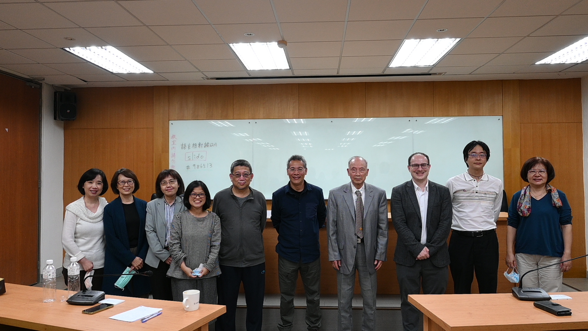 A group photo of the participants