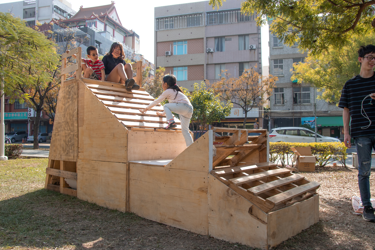 Students and teachers made innovative playground equipment from discarded pallets