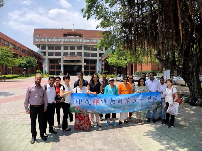Assisting the NSP, NSYSU Built Hi-Ed Platform of Mandarin for Taiwan and IndiaImage