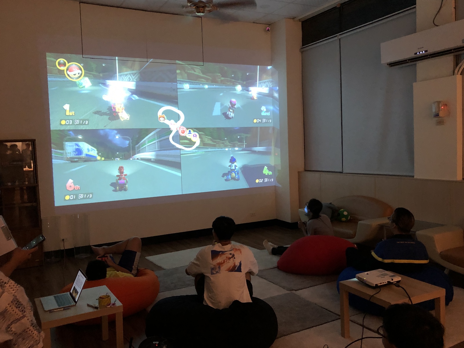 NSYSU Tainan Club has recently utilized the space of the common room to organize a “Switch Mario Kart night”. / Photo by NSYSU Tainan Club