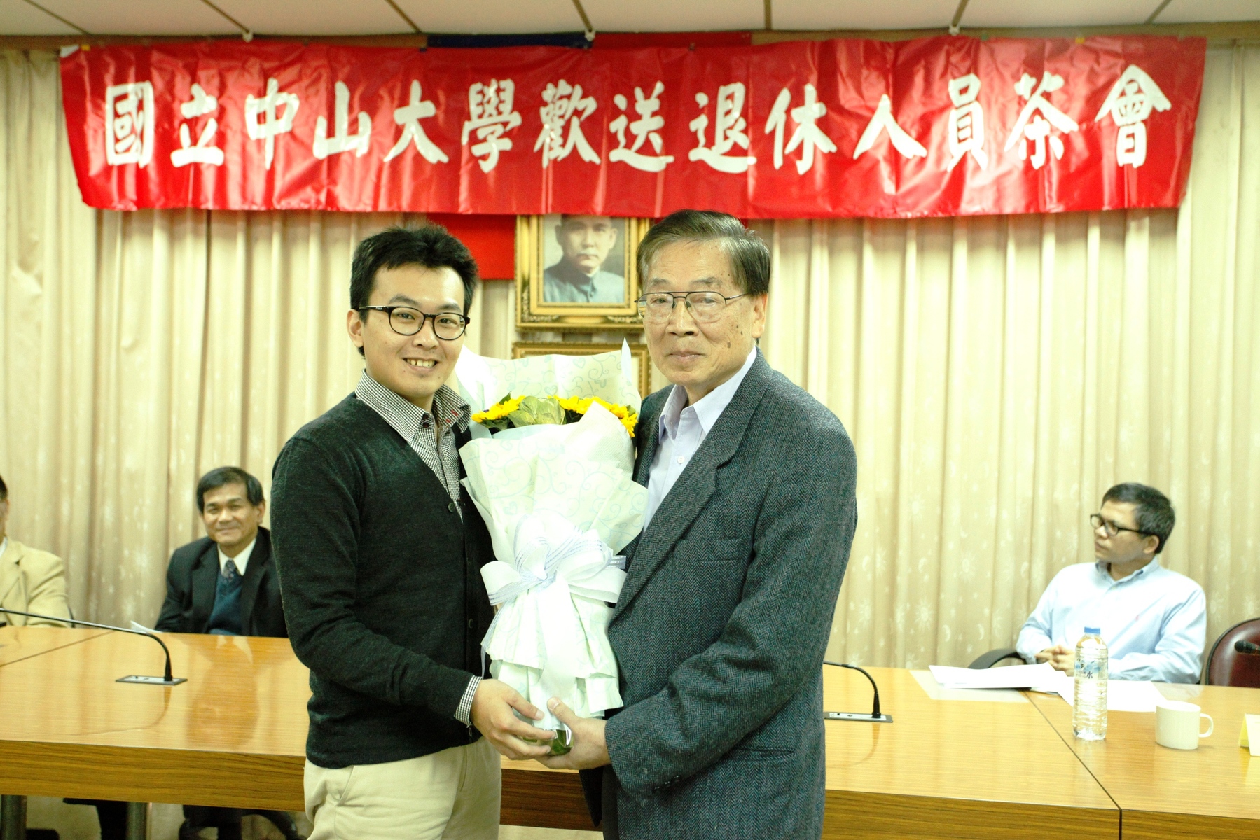 放心、享受　輕鬆人生　退休人員聯誼茶會圖片