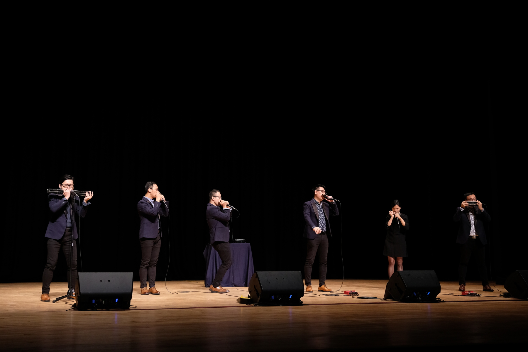 Sirius Harmonica Ensemble performing “Felt Notes On My Lips” in Sun Yat-sen Hall