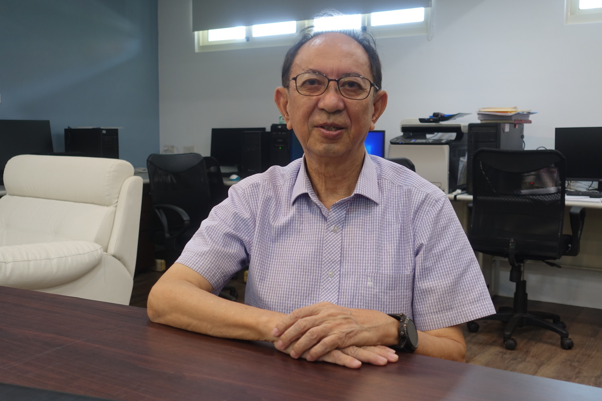 Honorary Chair Professor of National Sun Yat-sen University and Fellow of Academia Sinica Chung-Hsuan Chen encouraged the students to use knowledge to solve specific problems.
