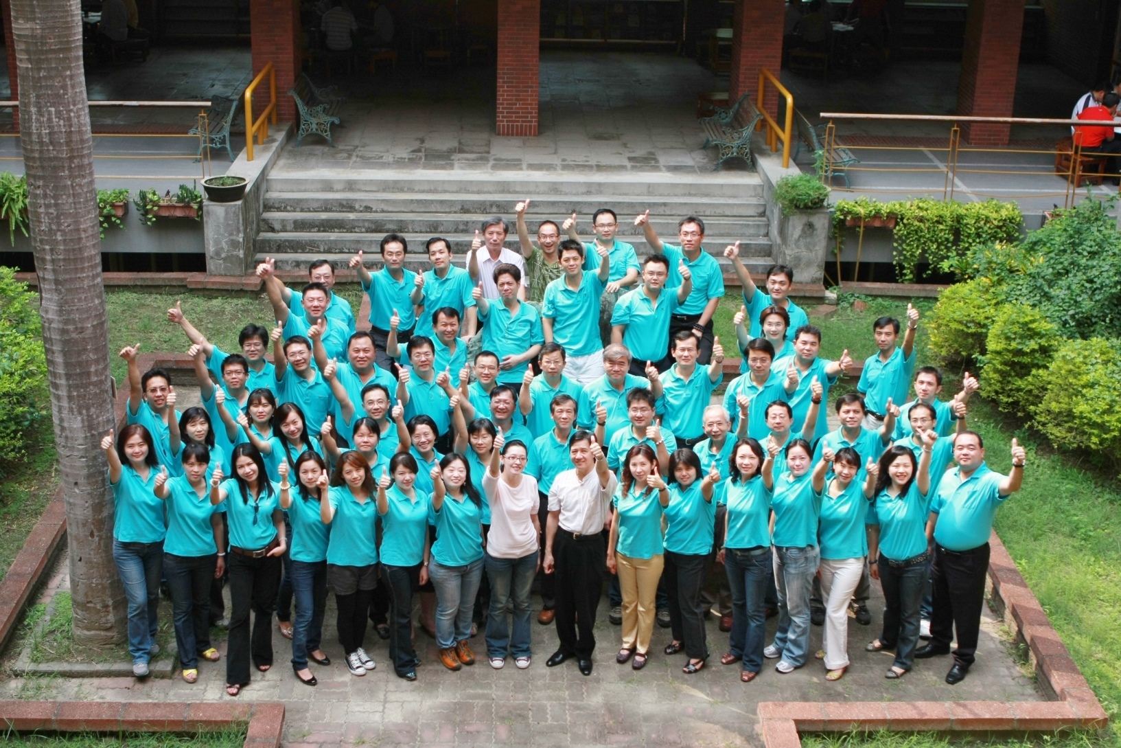 中山E13圖片