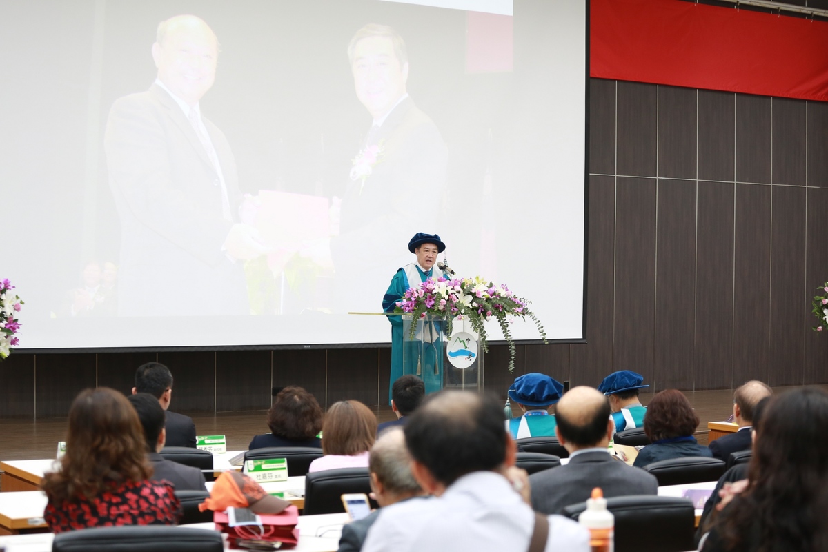 NSYSU awards Honorary Doctorate to Eric Lee, 4th generation successor of Jiu Zhen Nan Foods