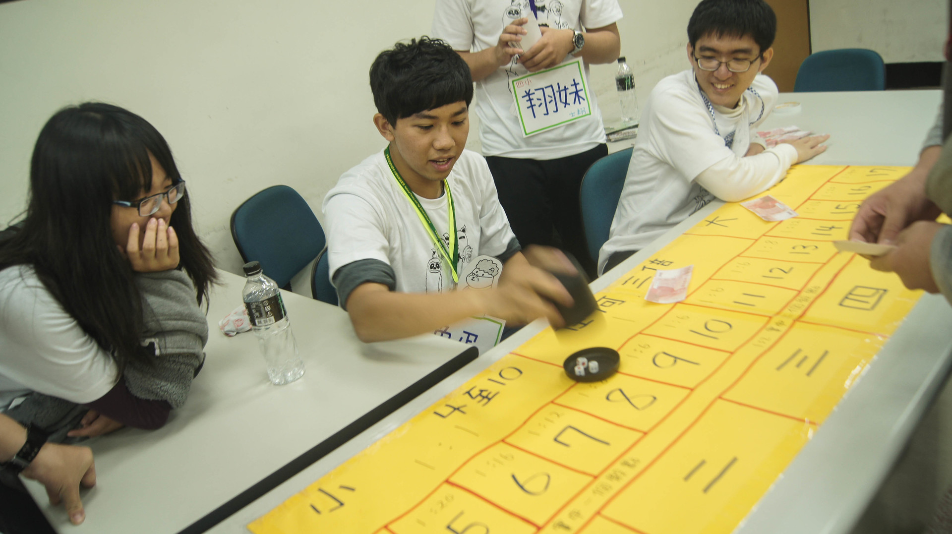 解題闖關密室逃脫  中山大學數學營出招圖片