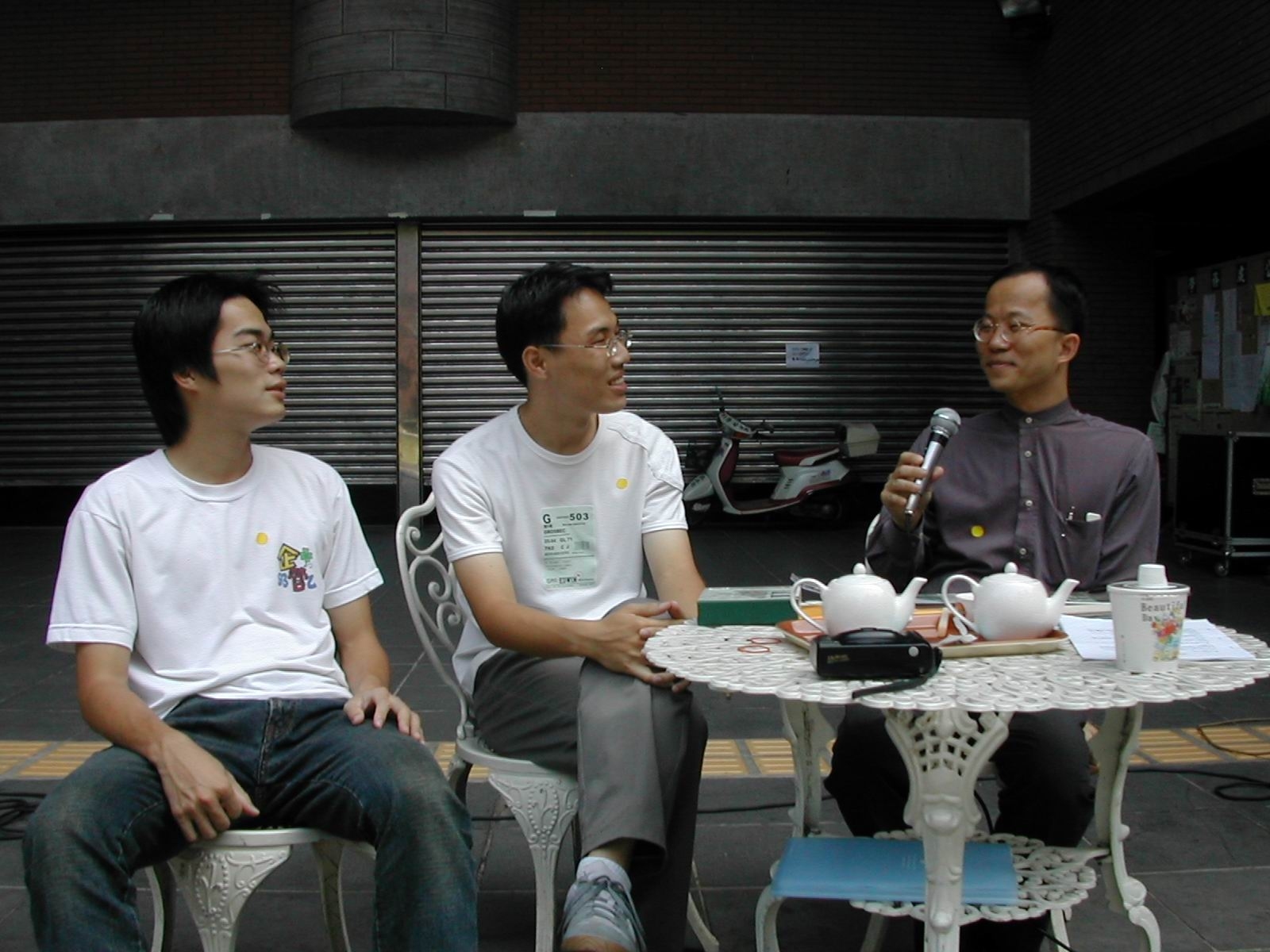 音樂系教授李子聲(右一)介紹「客家八音」的由來與獨特之美圖片