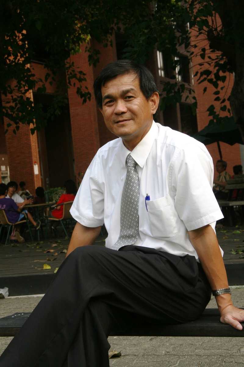 Professor Hung-Duen Yang awarded 65th Academic Award of Ministry of Education