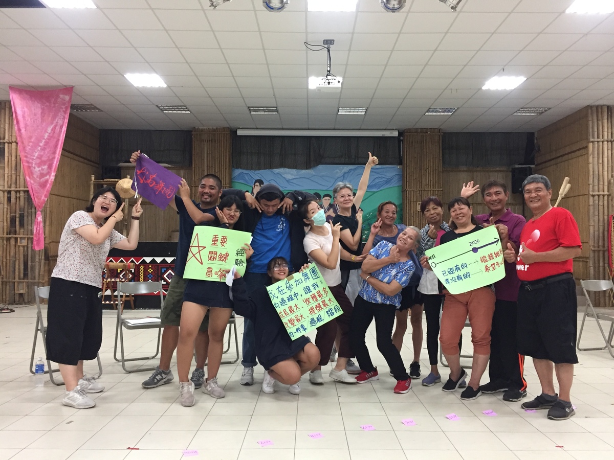 NSYSU assists local art and culture organizations in leading counseling sessions and talent-nurturing courses. (Photo by NSYSU)Image