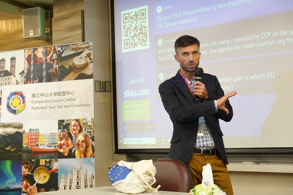 EETO Head Mr. Filip Grzegorzewski explained the meaning behind EU’s motto “United in Diversity“.Image