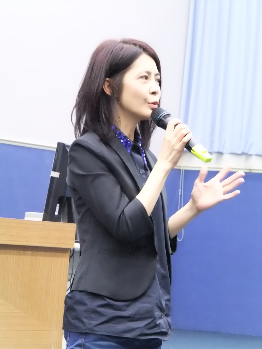 柴智屏風采圖片
