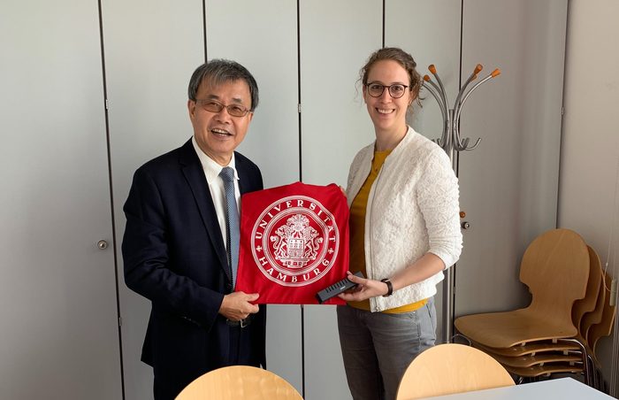 NSYSU President Ying-Yao Cheng with Dr. Myriam HummelImage