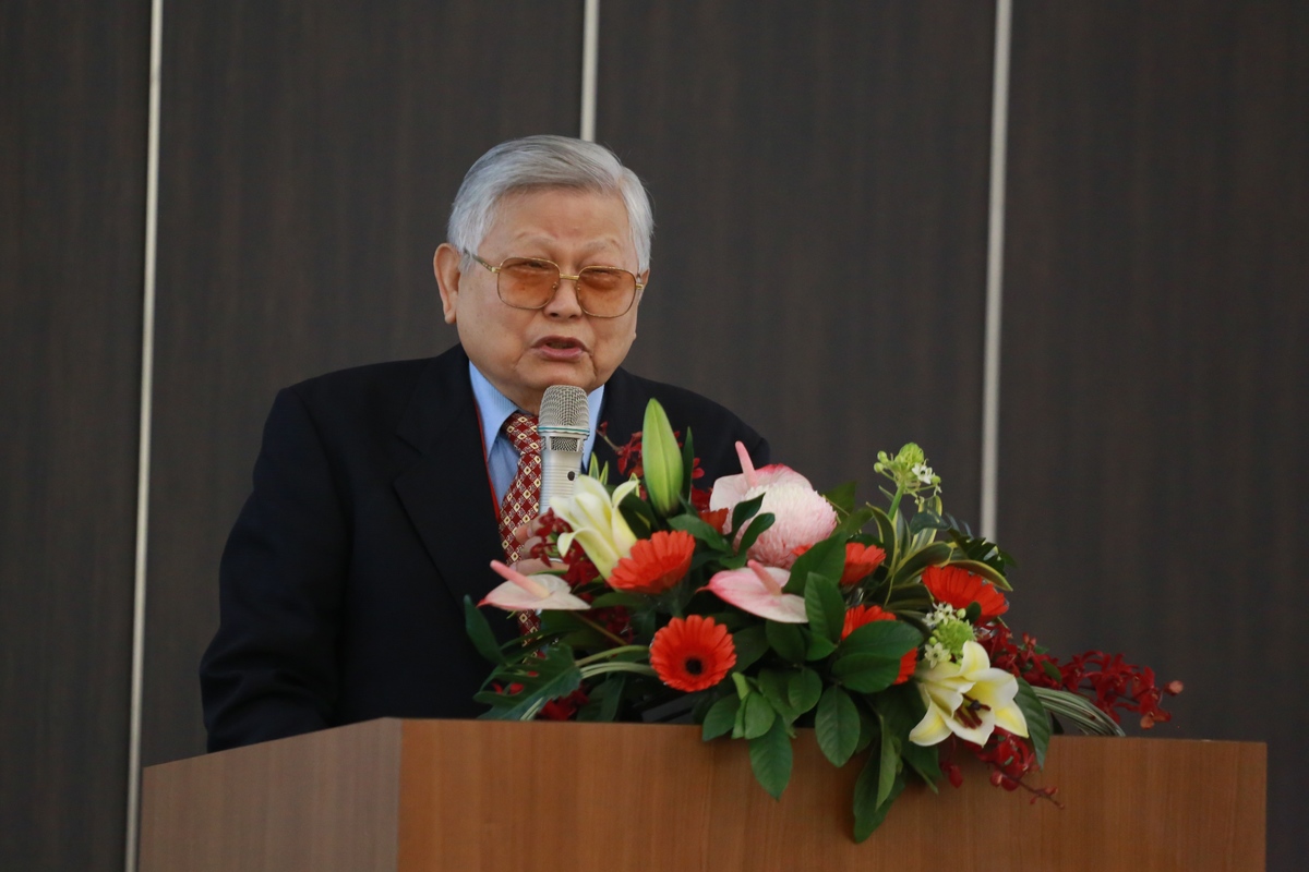 Fellow of Academia Sinica Professor Chang-Hung Chou gave a speech on the ecological and biomedical role of allelochemicals in biota.Image