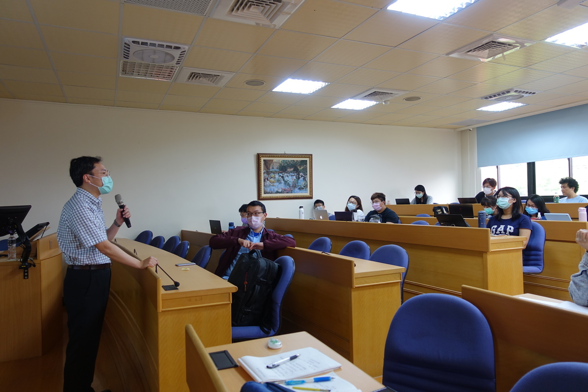 Associate Professor Ko-Hua Yap of the Department of Sociology at National Sun Yat-sen UniversityImage