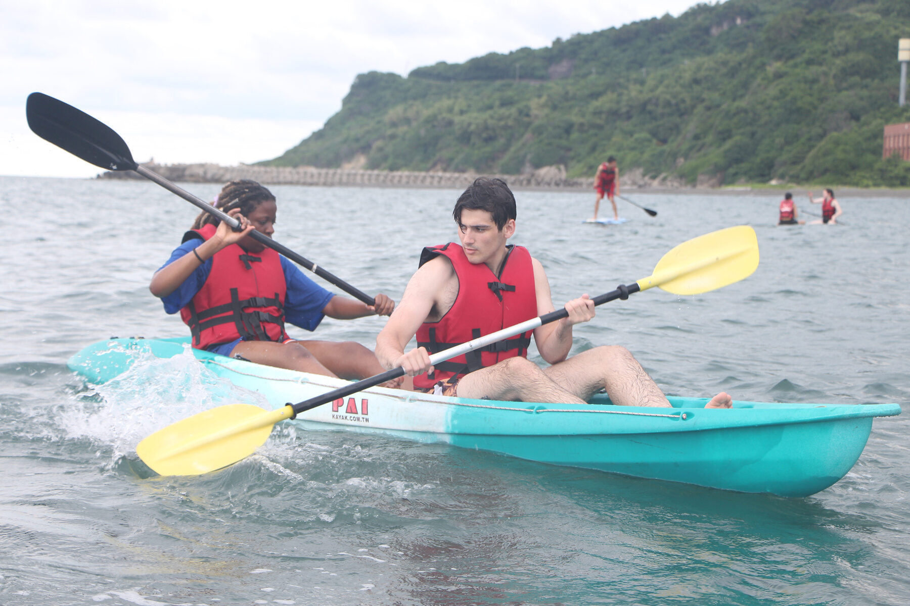 Bristol students enjoyed water sports in Sizihwan Bay