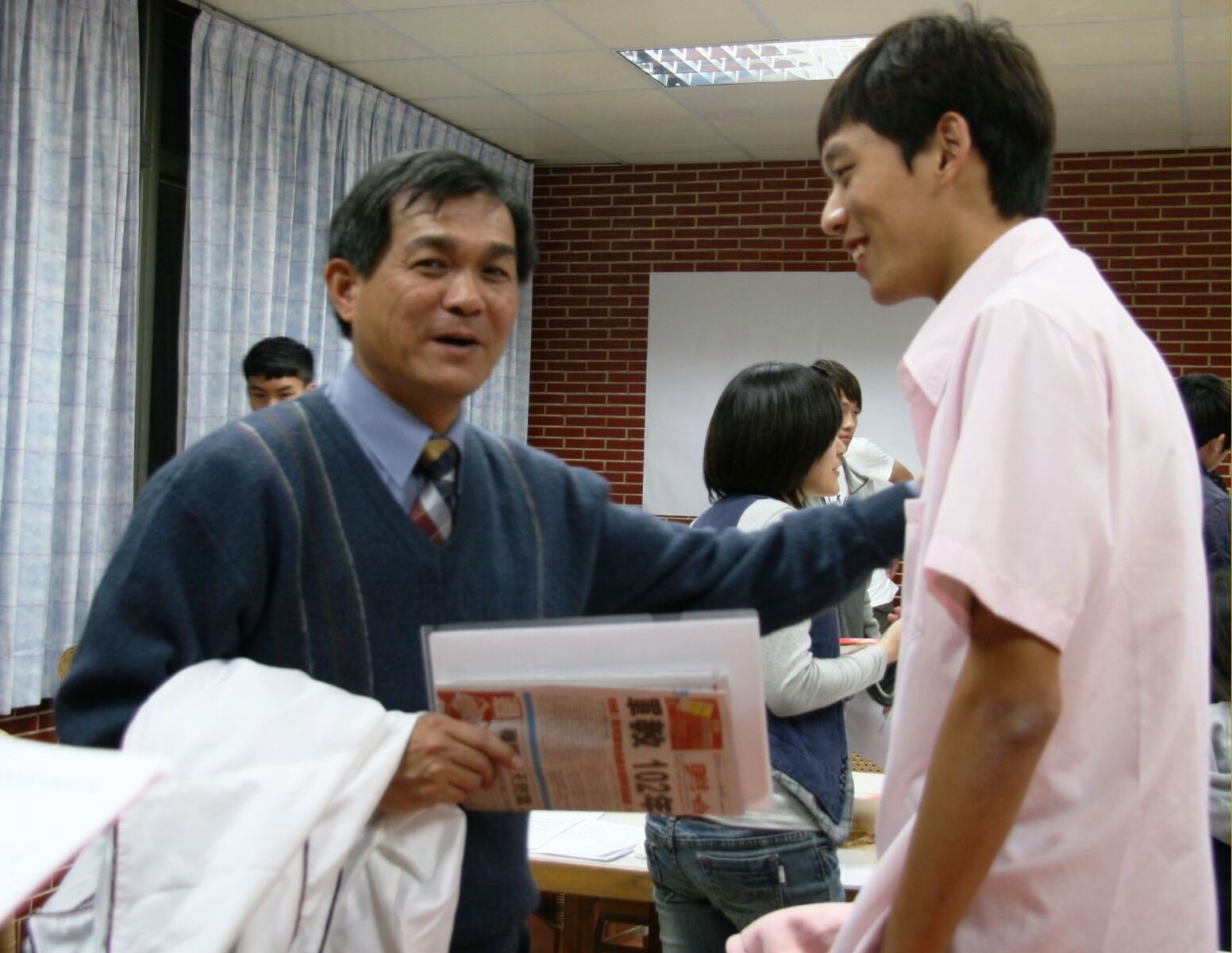 校長勉勵學生圖片