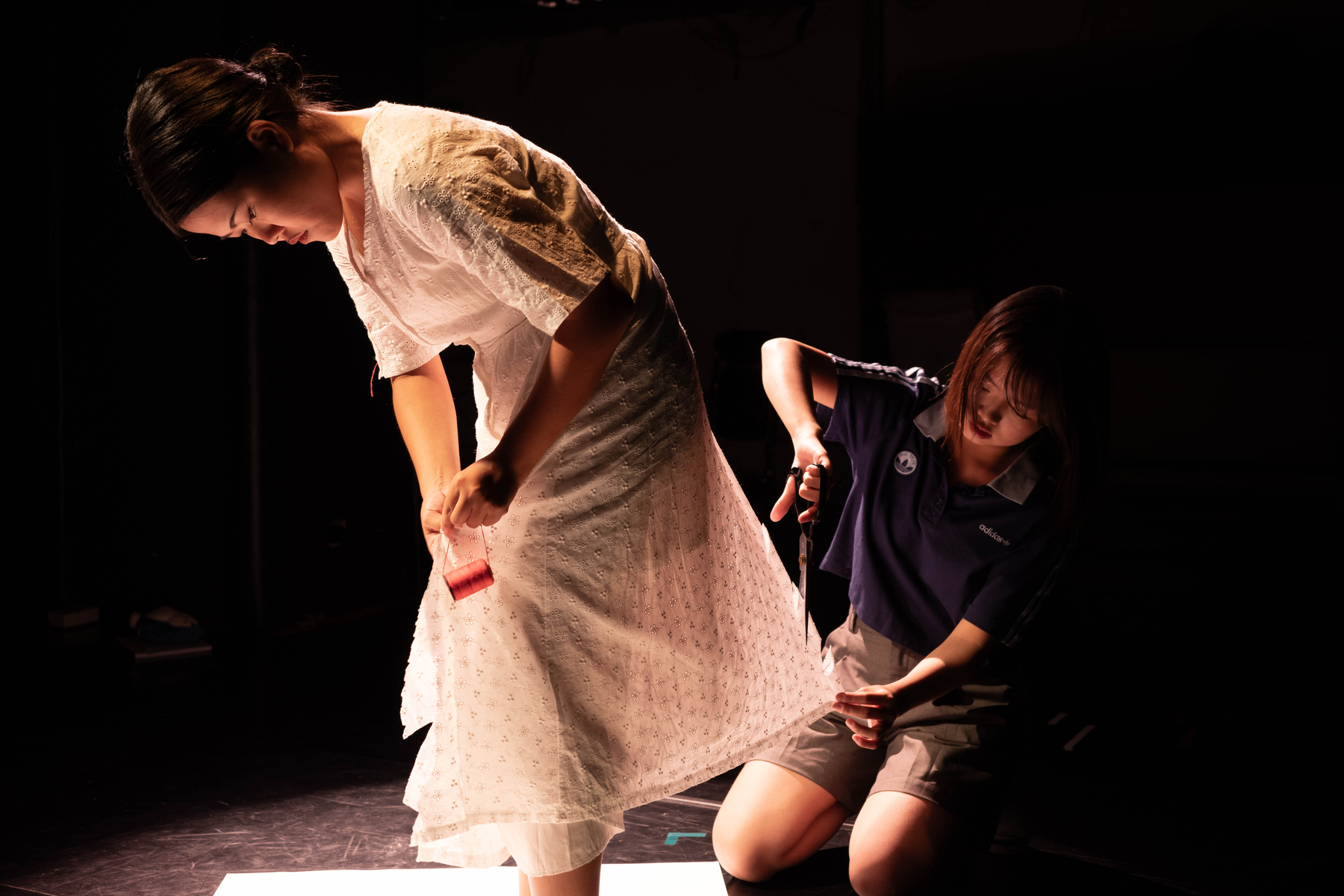 Performance and Live Art | Boundaries. 'pīn còu'. Performance by 黃愉惠.Image