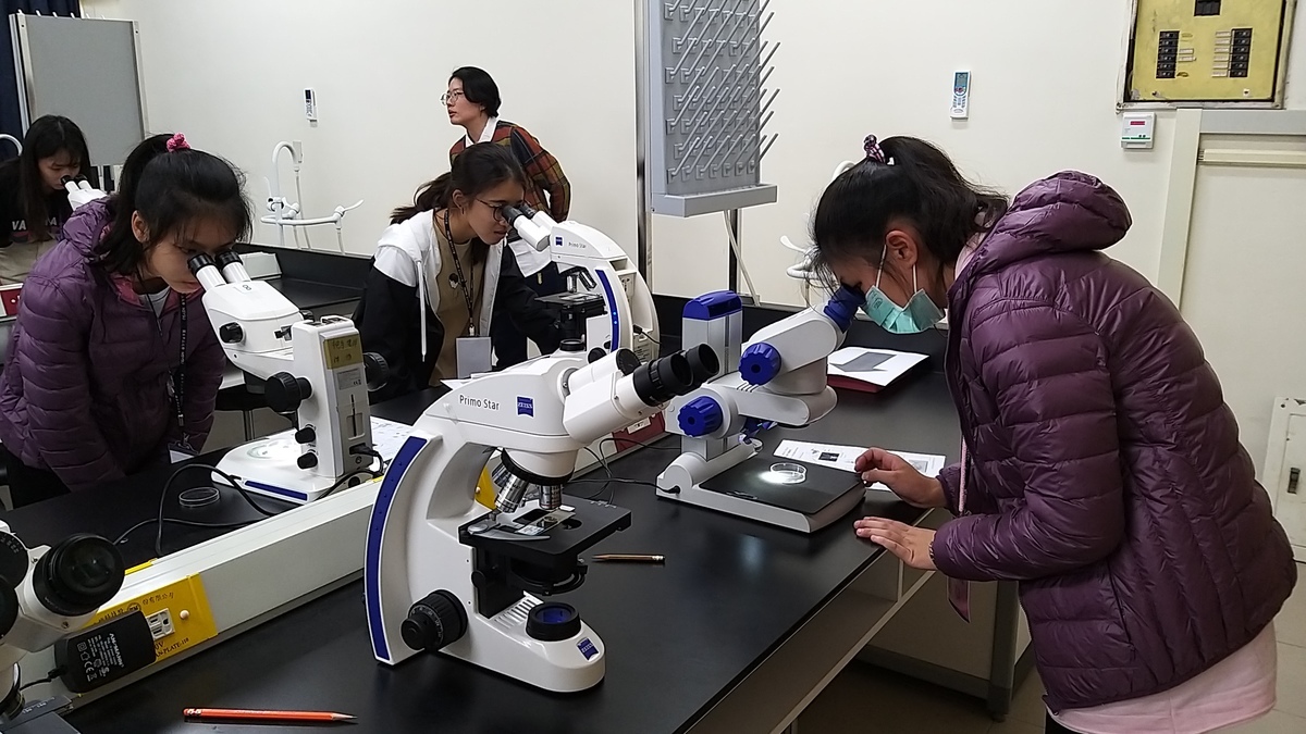 female scientists camp NSYSUImage