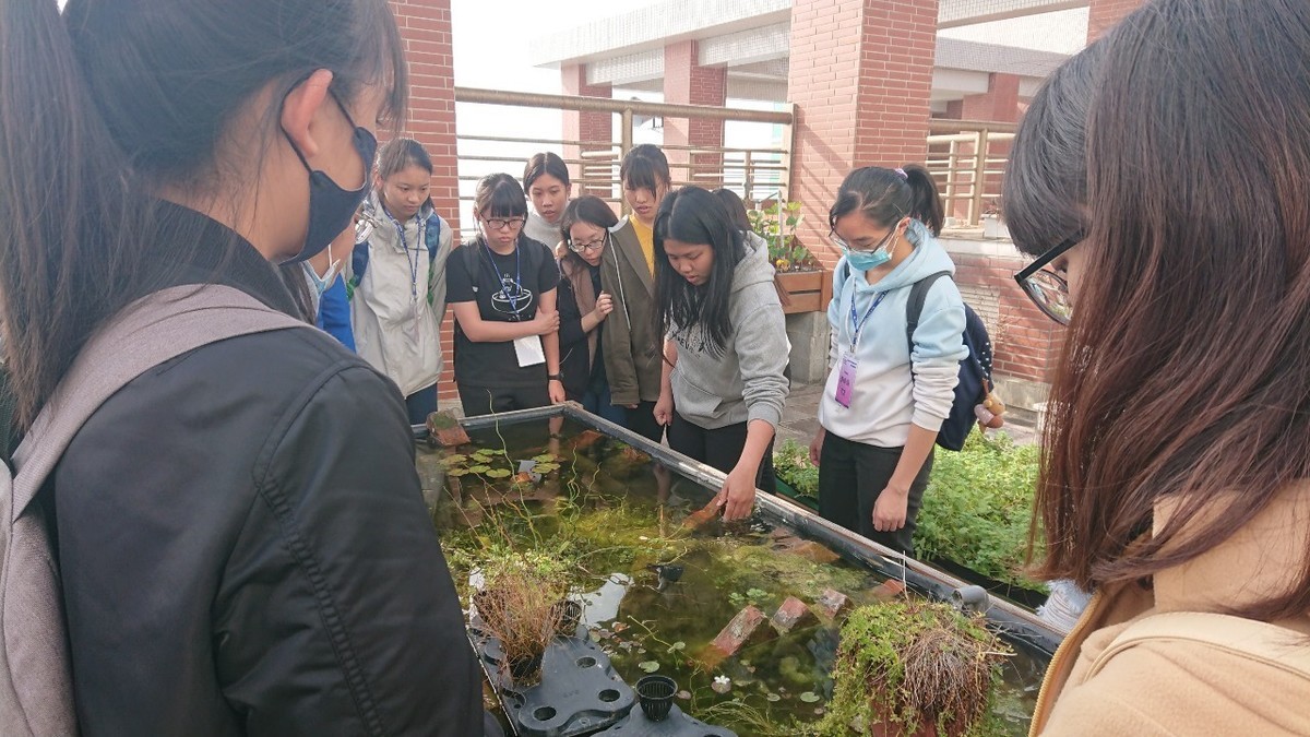 female scientists camp NSYSU