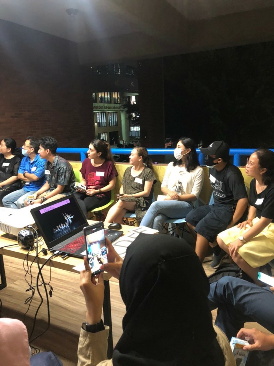 Group photo of the event participantsImage