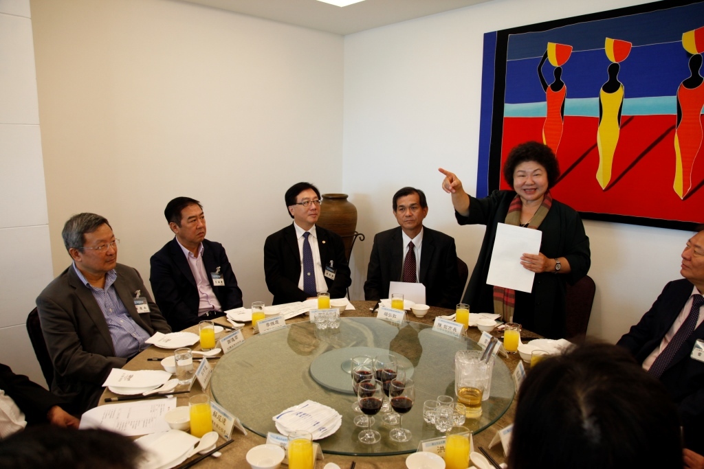 傑出校友陳菊市長圖片
