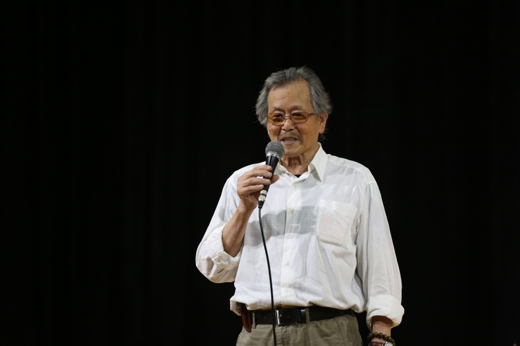 知名作家黃春明圖片