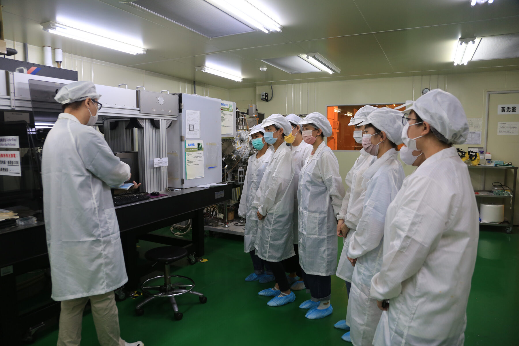 For the cleanroom visit experience, students are required to wear cleanroom garments.