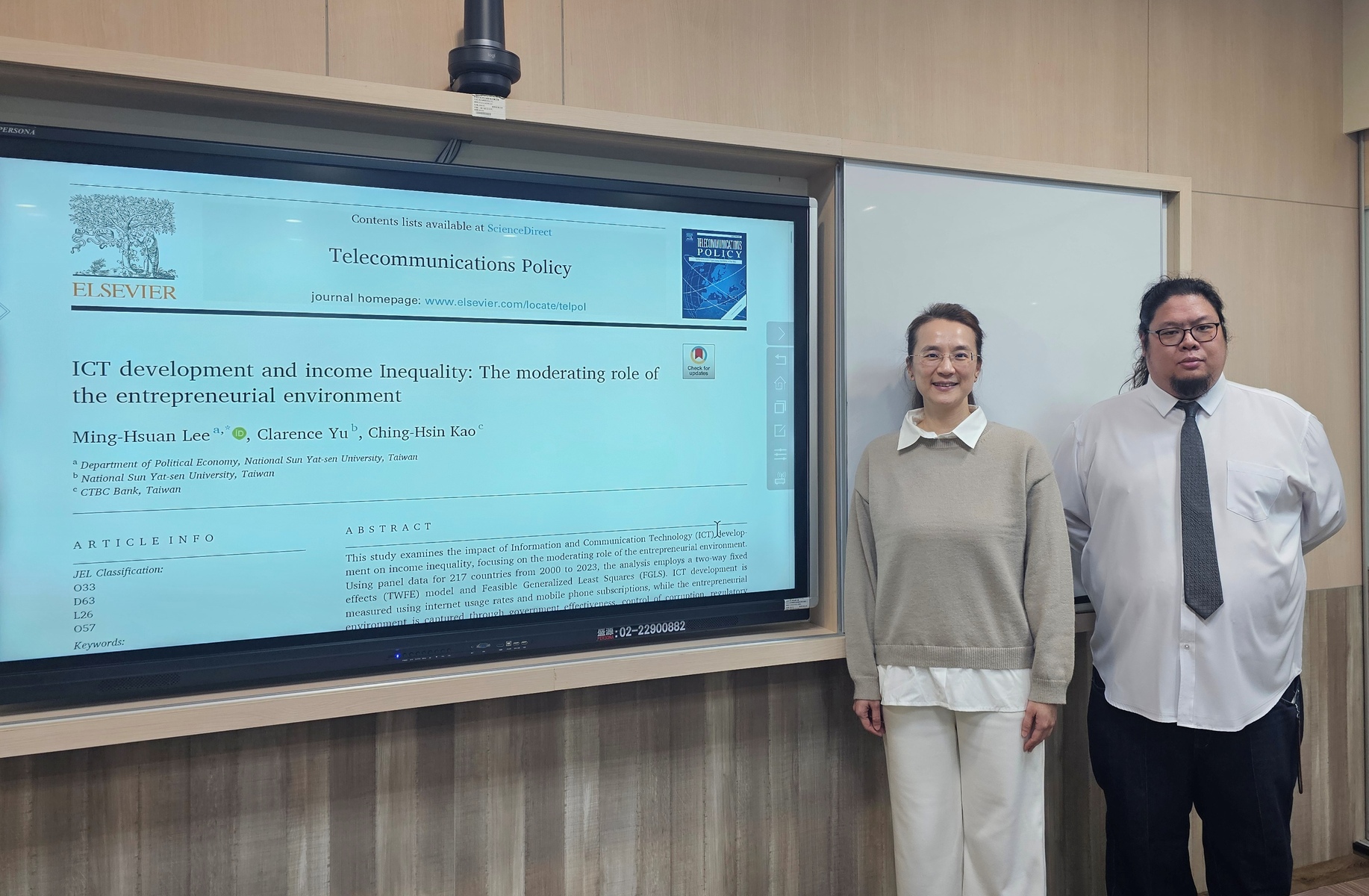 Digital technologies narrowing income inequality: NSYSU study shows ICT helping disadvantaged groups overcome institutional barriersImage