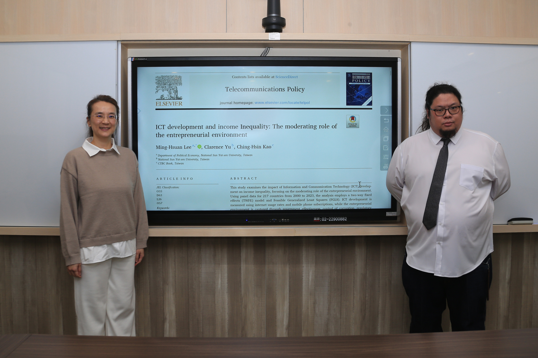 Digital technologies narrowing income inequality: NSYSU study shows ICT helping disadvantaged groups overcome institutional barriersImage