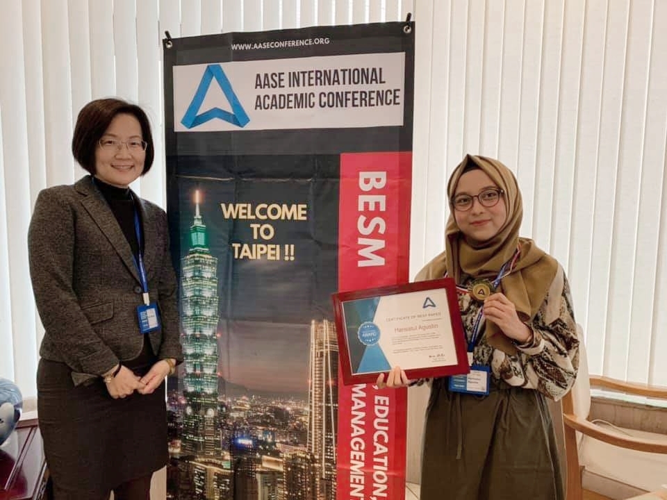 Harisatul Agustin was awarded the Best Paper Award of the 51th International Conference on Business, Education, Social Science, and ManagementImage