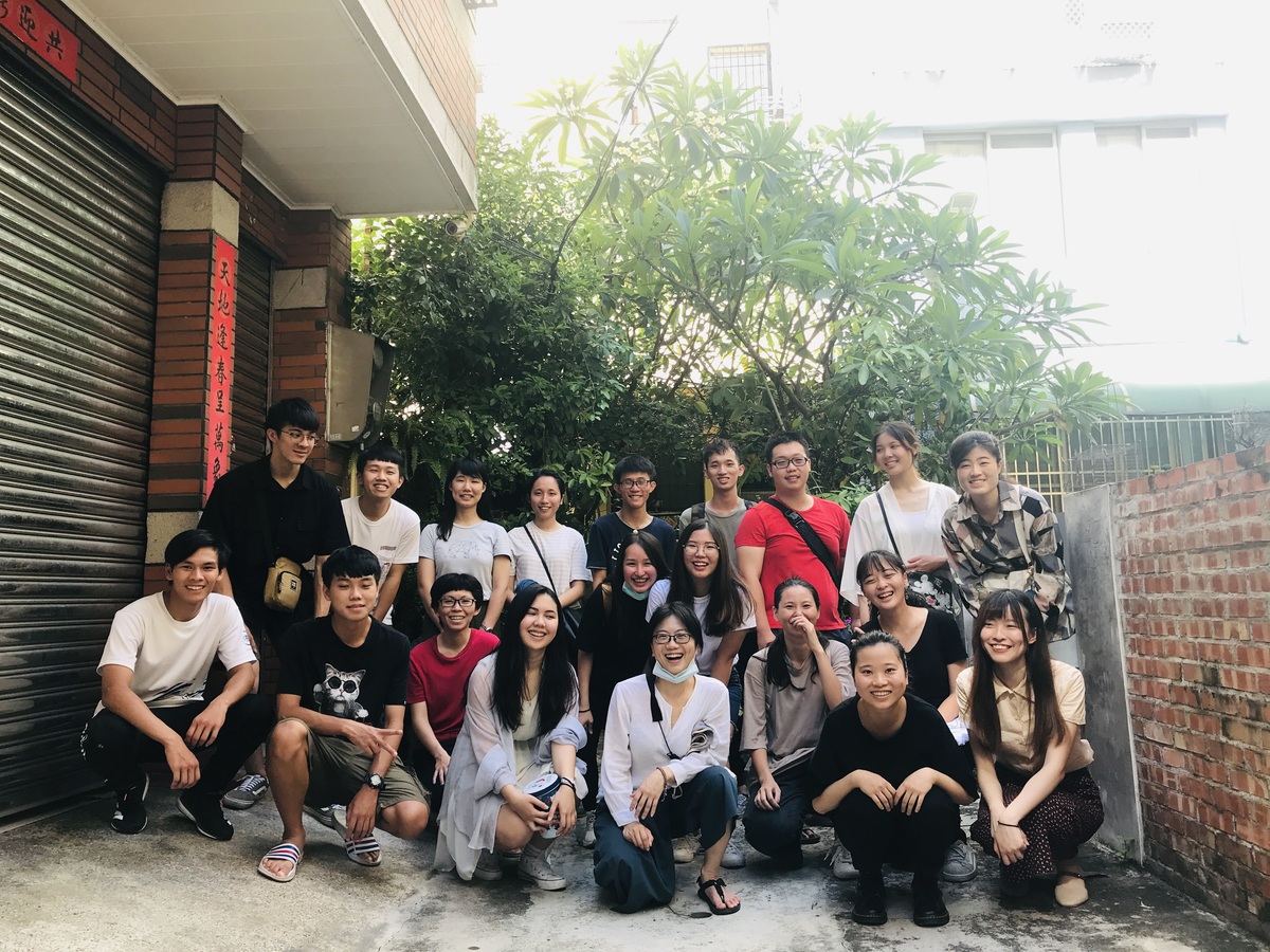 Assistant Professor I-Lien Ho with the students taken at the end of the semester. She implemented her project – “Social practice in theatre: another possibility of bringing reality into the theatre” to bring the real-life theatre into the city, allow the theatre and performing arts to engage with the society, promote cultural action and social practice, and deepen the connection between students and the local community.Image