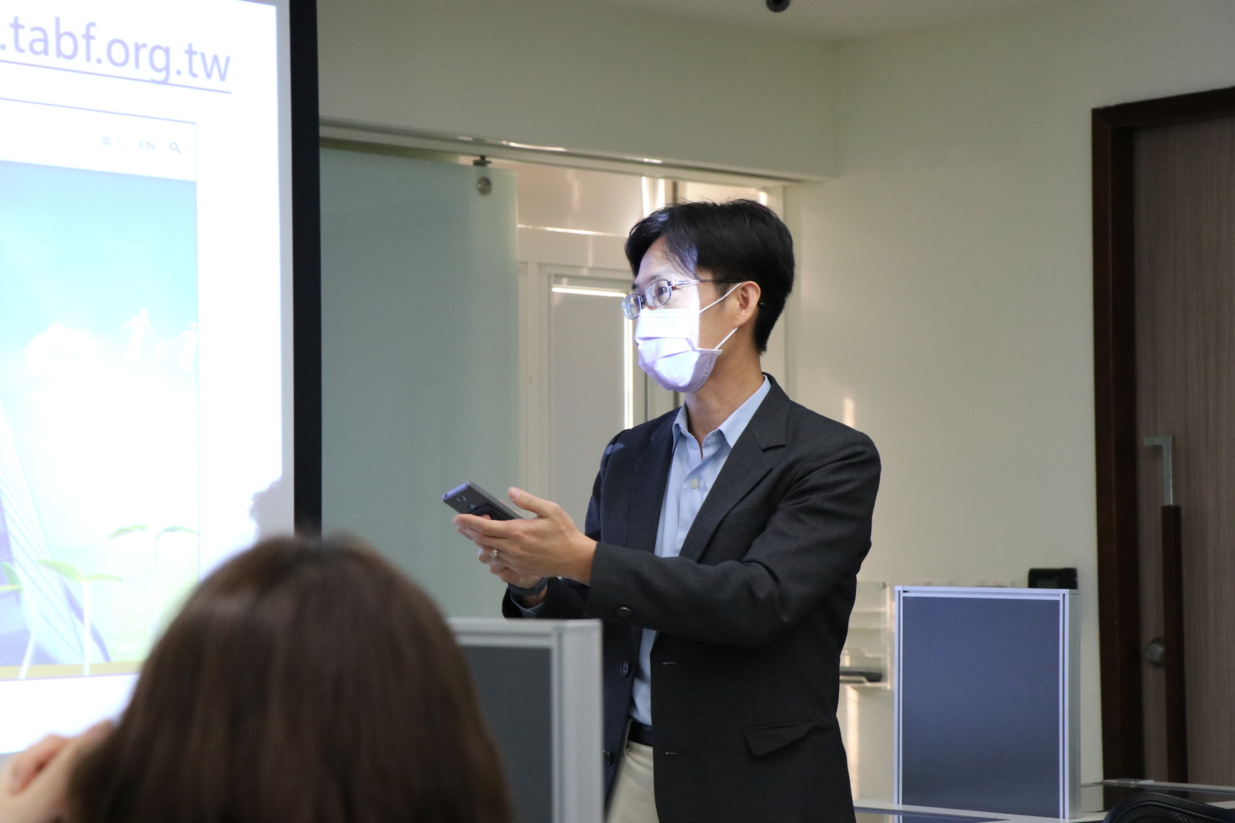 IPS discusses past and present of Kaohsiung's Wall StreetImage