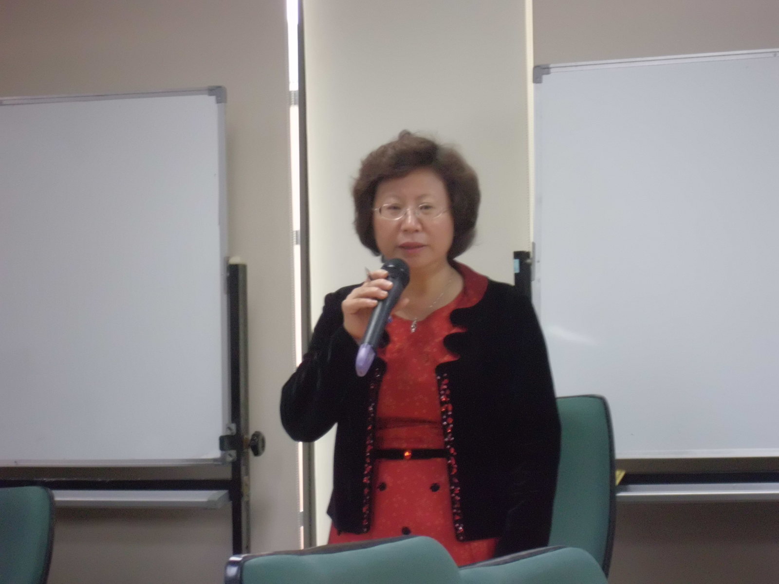 洪瑞兒學務長圖片