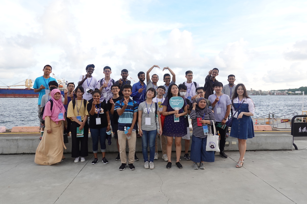 Participants, organizers and tour guides of the event