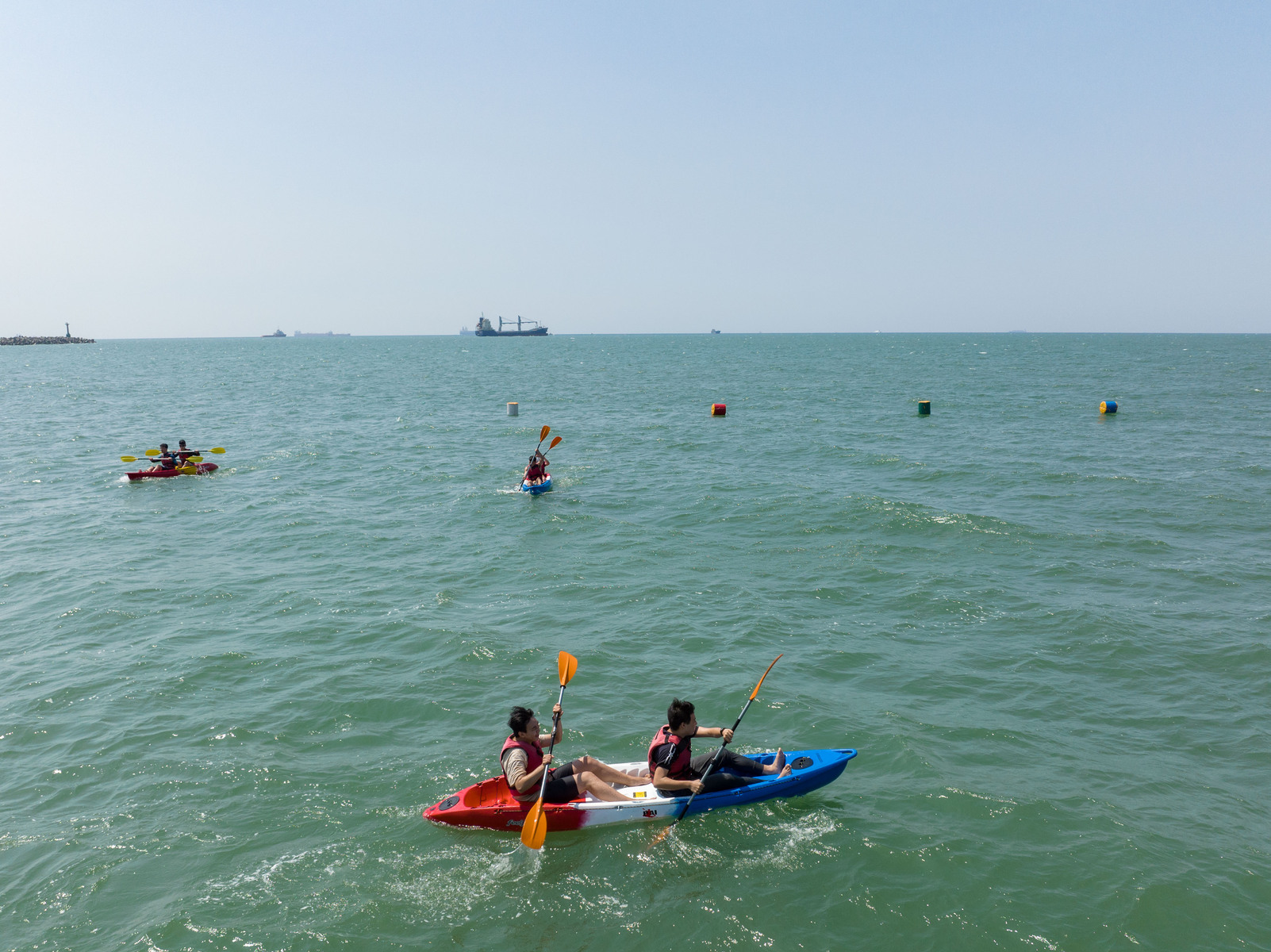 NSYSU Sports Day holds first canoe relay competition