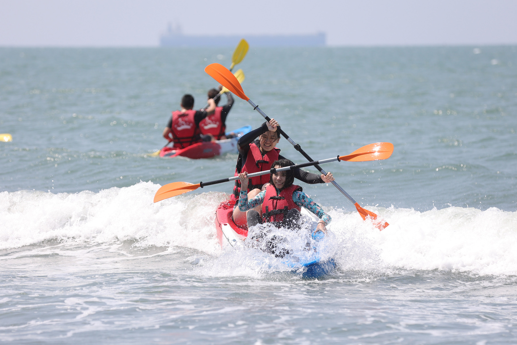 NSYSU Sports Day holds first canoe relay competition