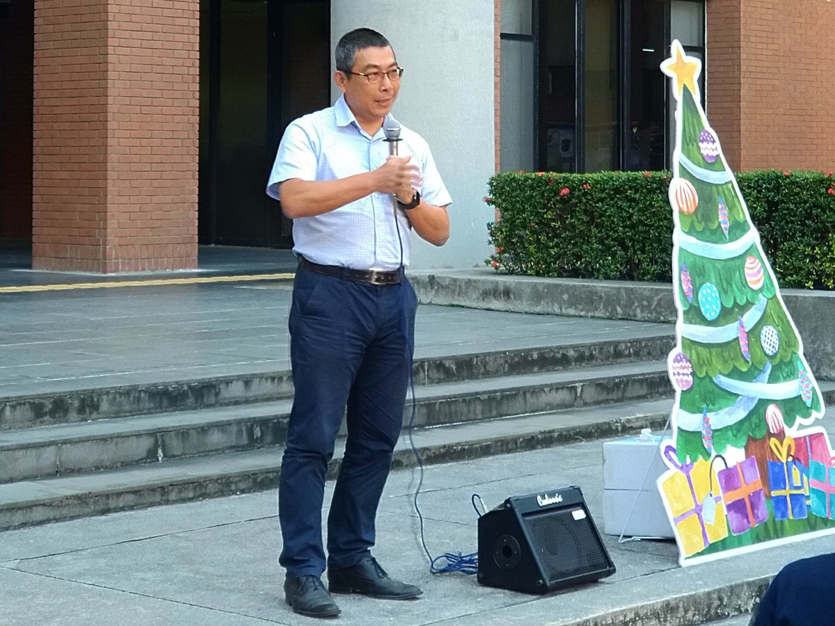 Vice President for International Affairs Dr. Chih-Wen Kuo gave a warm welcome to all participants and wished short-term students a great time during their stay at NSYSU.Image
