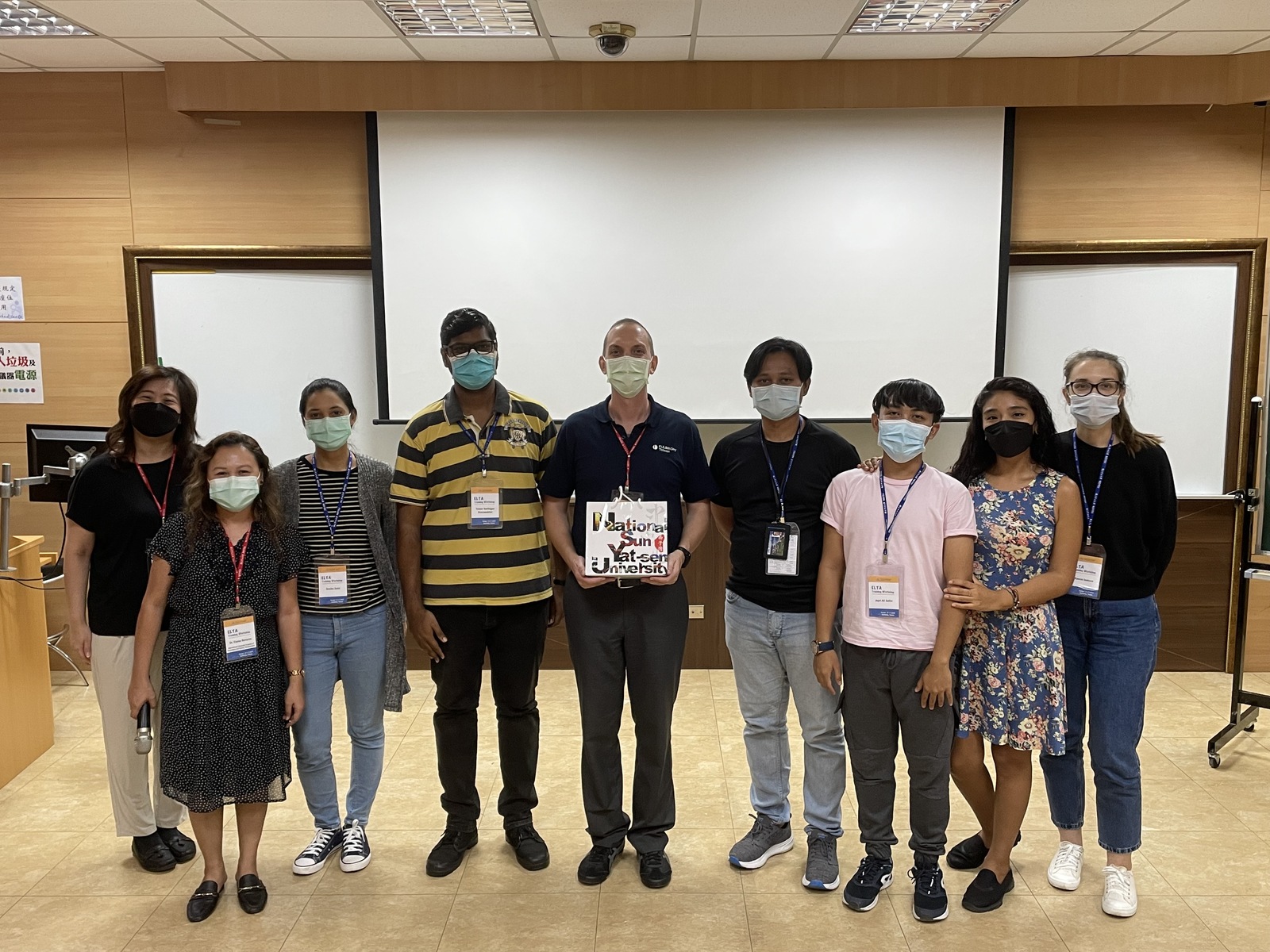 Currently, 7 NSYSU students have completed the ELTA training. They teach English for 4 hours every week at elementary and middle schools.Image