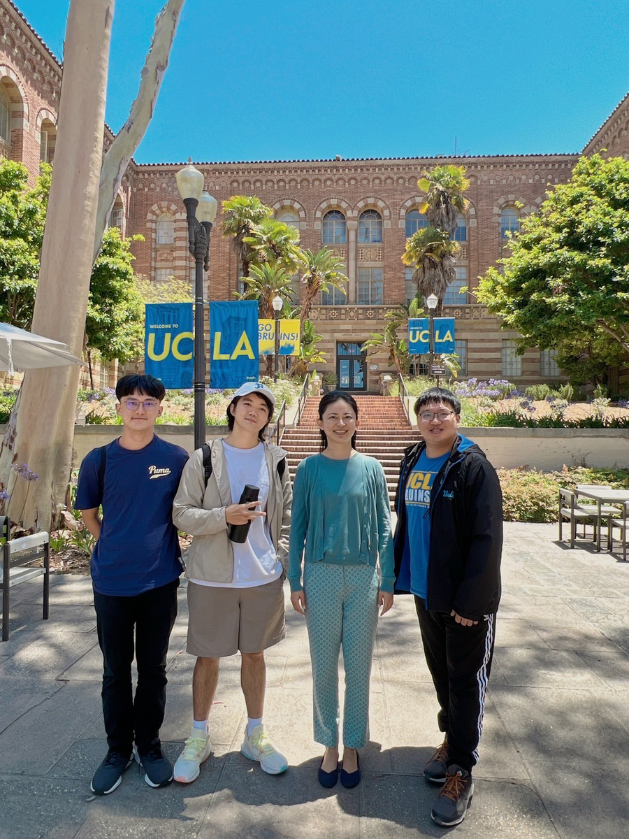 Paichi Pat Shein (second from the right), Chair of the Institute of Education at NSYSU, took a group photo with teachers and students who went to the United States to study at UCLA.