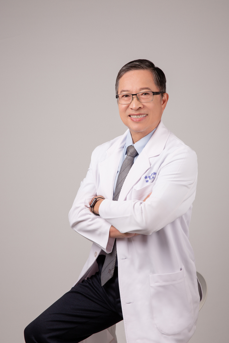 Dr. Ming-Lung Yu, Dean of the College of Medicine and Senior Vice President of NSYSU