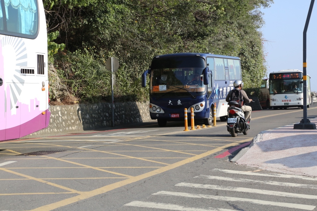 以價制量 期改善交通 中山大學5月1日起實施遊覽車停車費新標準圖片