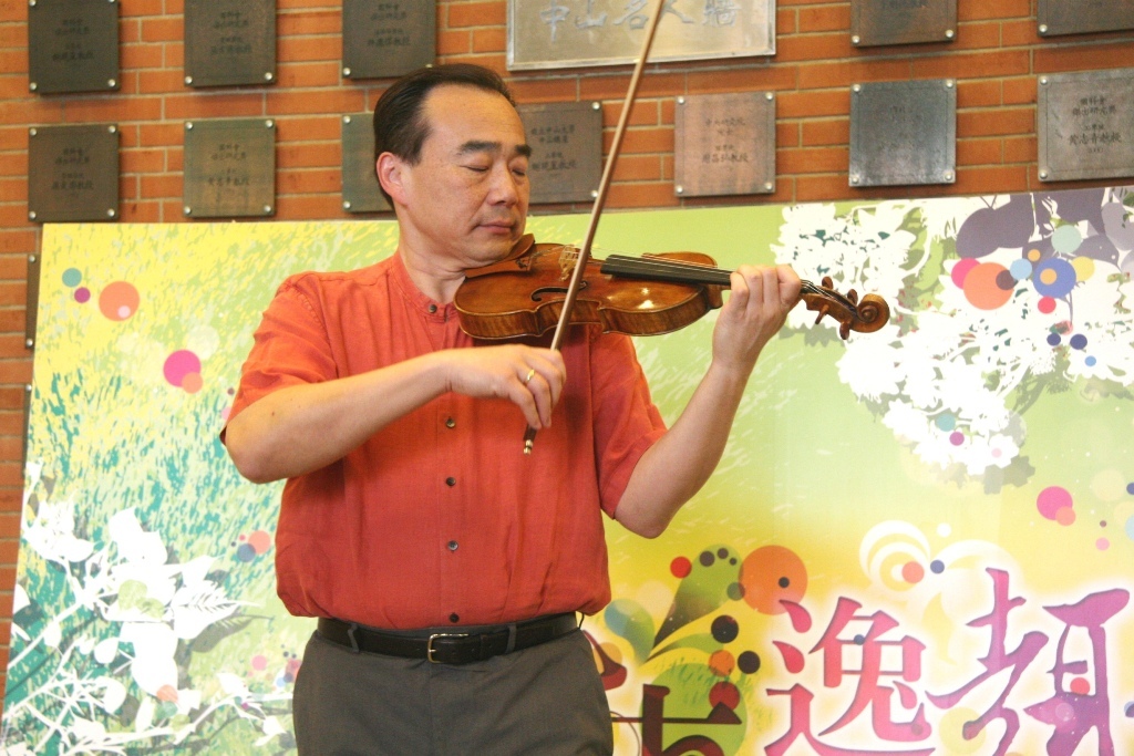 小提琴家林昭亮大師演奏圖片
