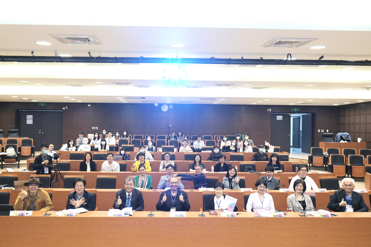 Two panels of the 1st Taiwan International Colloquium on Arts Management were fully broadcasted online to allow participation for those who were unable to come to the conference venue.