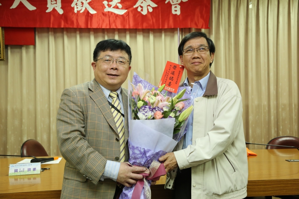 管理學院獻花圖片