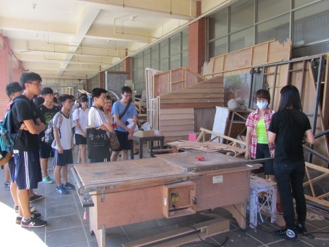 學製《拉提琴》舞臺製作流程圖片