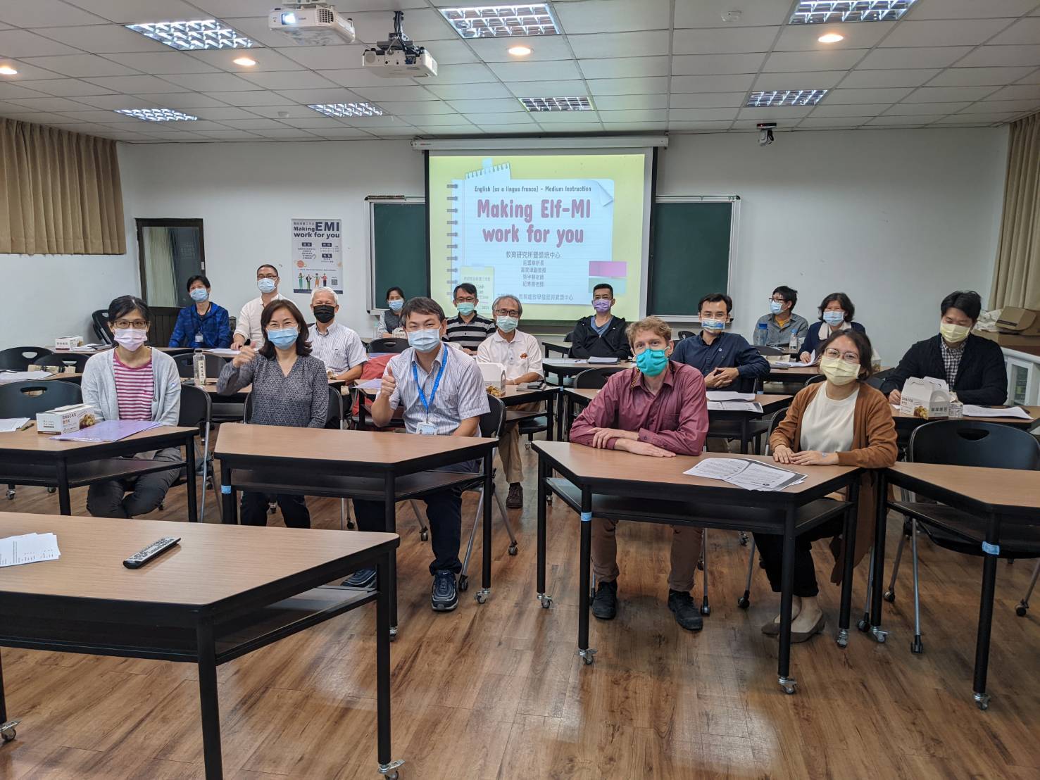 Workshop to help promote bilingual education in College of ScienceImage