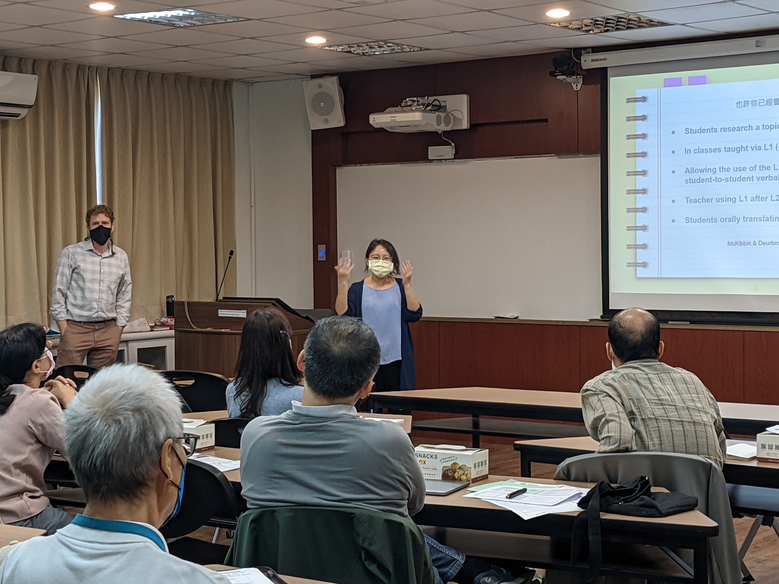 Workshop to help promote bilingual education in College of ScienceImage