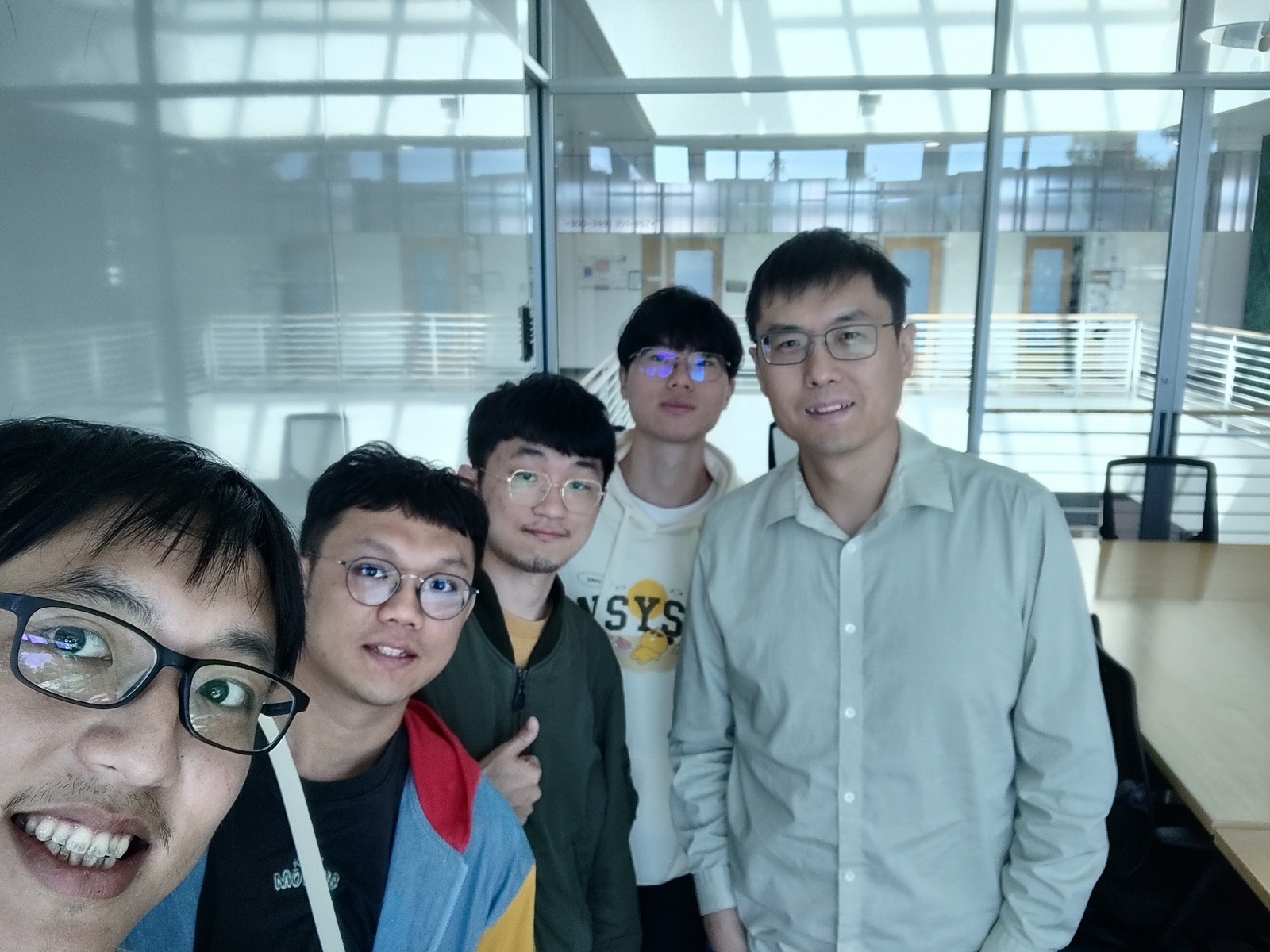 The research team visited Stanford University professor Yuan Wang (far right) to learn about applications of machine learning in atmospheric and environmental research, and how AI can support aerosol science and air quality analysis.Image