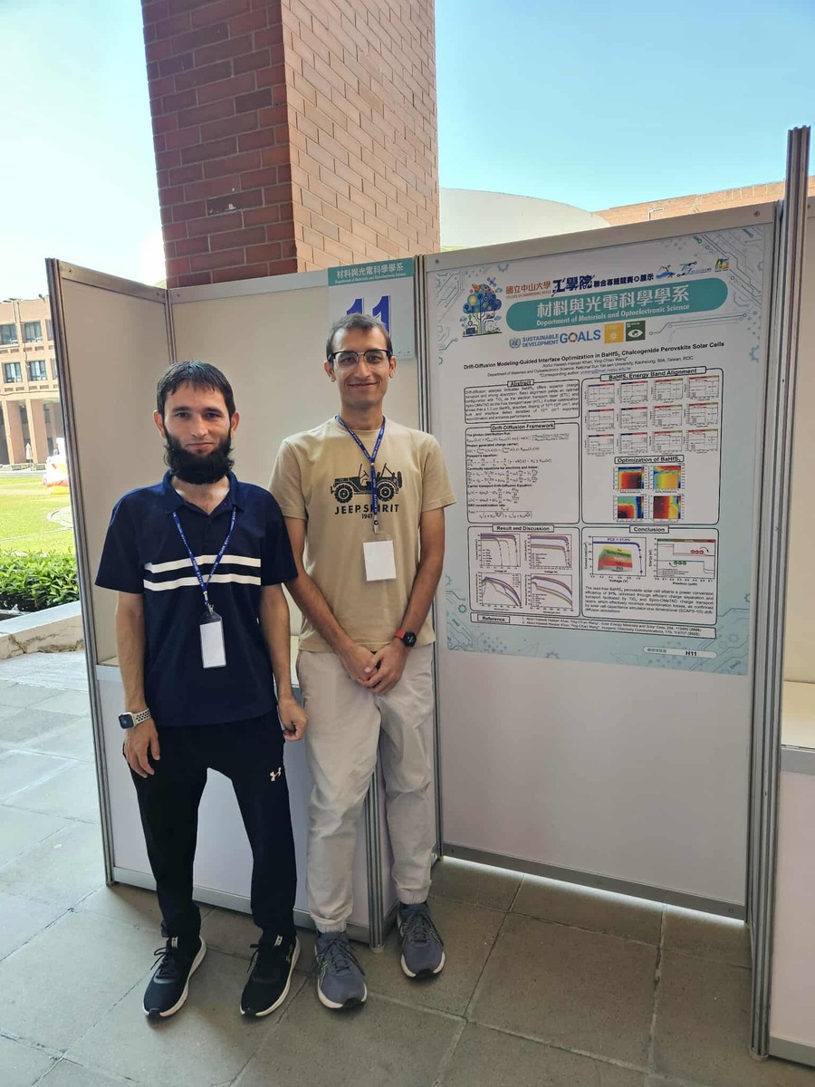 International students from NSYSU take part in the project exhibition.Image